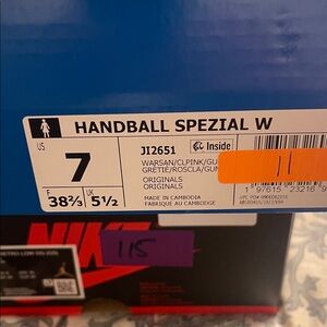 Adidas Handball Spezial W in Black and Red